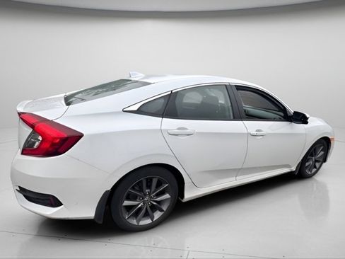 Used 2019 Honda Civic EX image 3