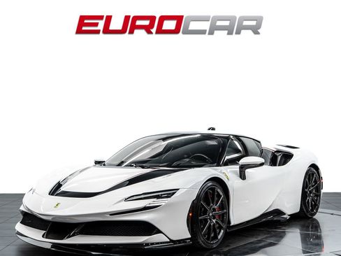 Used 2021 Ferrari SF90 Stradale AWD/4WD image 1