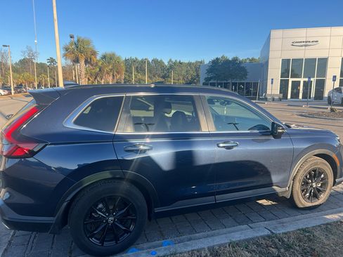 Used 2025 Honda CR-V Sport-L image 2