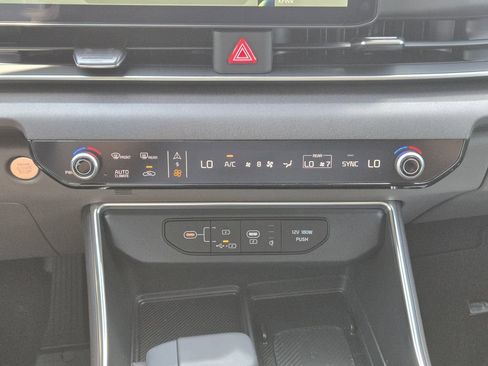 New 2026 Kia Carnival EX FWD image 14