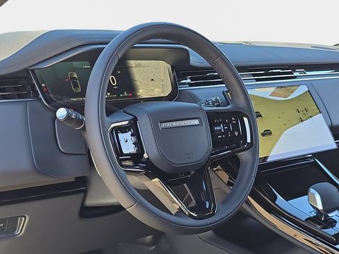 New 2026 Land Rover Range Rover Sport Dynamic SE AWD/4WD image 17