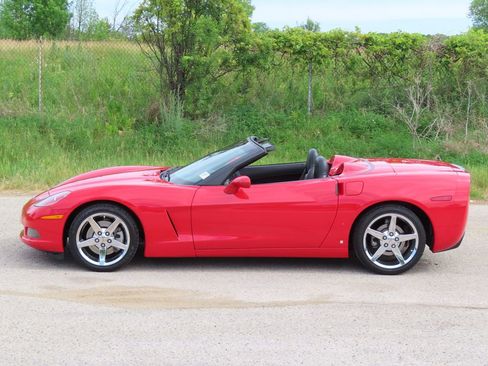 Used 2007 Chevrolet Corvette Convertible w/ Preferred Equipment Group RWD image 29