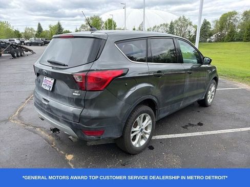 Used 2019 Ford Escape SE AWD/4WD image 3