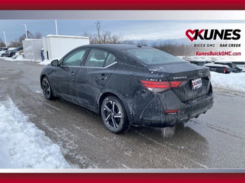 Used 2024 Nissan Sentra SV image 6