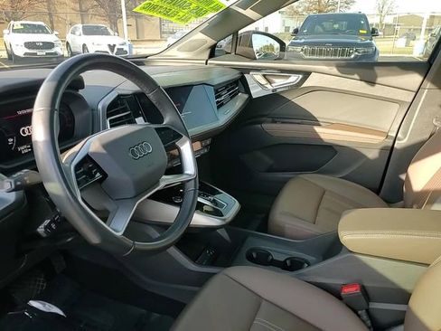 Used 2024 Audi Q4 e-tron Premium image 9