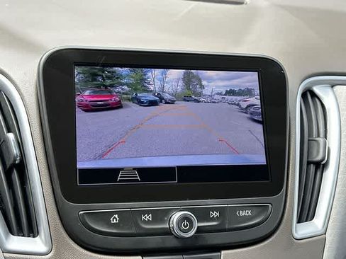 Used 2023 Chevrolet Malibu LT FWD image 14