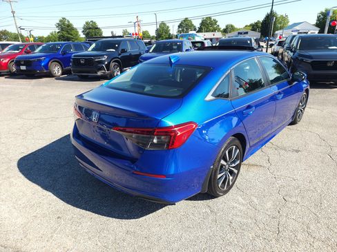 Used 2024 Honda Civic EX image 4