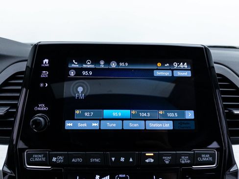 Used 2020 Honda Odyssey Touring image 29
