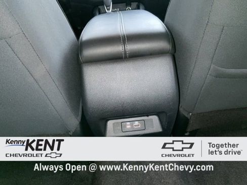 Used 2024 Nissan Altima 2.5 SV image 11