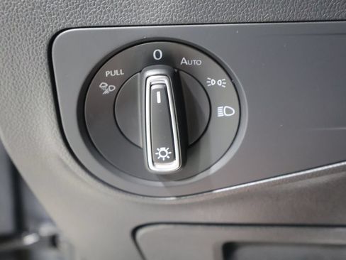 Used 2024 Volkswagen Tiguan SEL R-Line AWD/4WD image 32