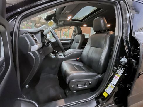 Used 2019 Toyota Highlander XLE w/ Protection Package #3 image 10