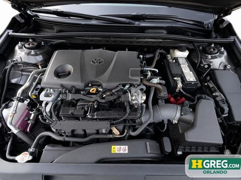 Used 2024 Toyota Camry SE FWD image 16