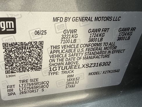 Used 2025 GMC Sierra 1500 AT4 AWD/4WD image 34
