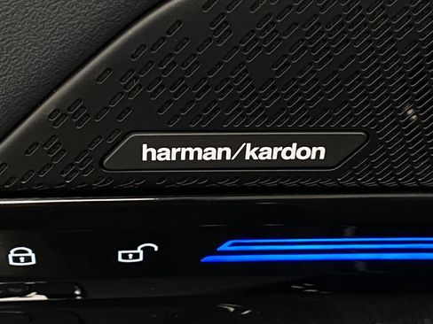 Certified 2026 BMW 530i xDrive w/ Premium Package AWD/4WD image 33