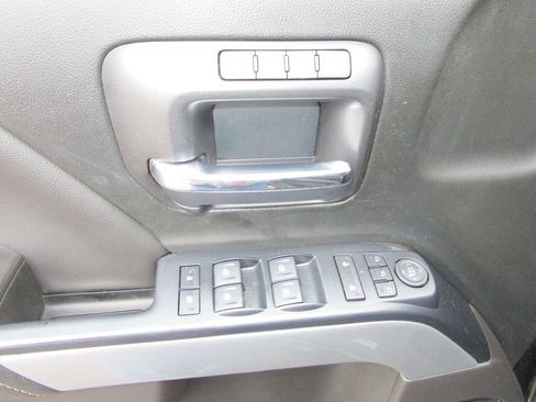 Used 2018 Chevrolet Silverado 1500 LTZ Z71 w/ Midnight Edition image 28