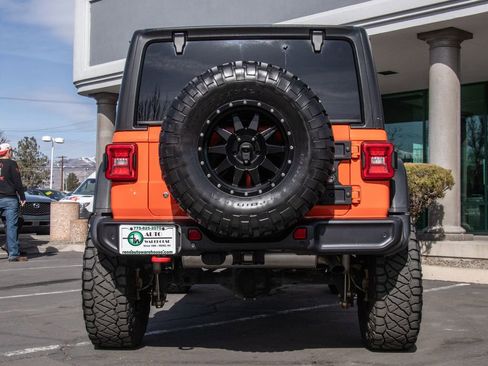 Used 2018 Jeep Wrangler Unlimited Rubicon w/ Safety Group image 6