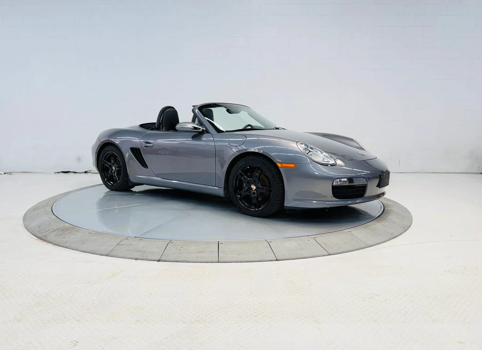 Used 2005 Porsche Boxster RWD image 12