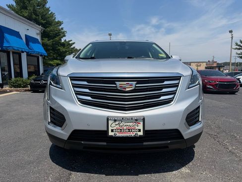Used 2019 Cadillac XT5 Premium Luxury AWD/4WD image 2