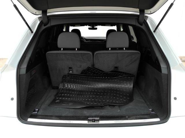Used 2025 Audi Q7 3.0T Prestige w/ Prestige Package AWD/4WD image 30