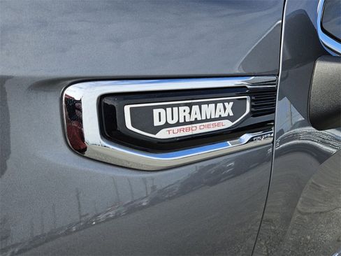 Certified 2022 GMC Sierra 1500 SLT w/ SLT Convenience Package image 18