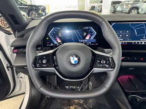 Certified 2025 BMW 530i xDrive w/ Premium Package AWD/4WD image 21