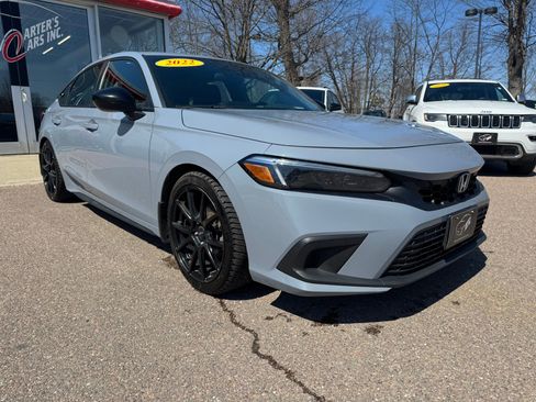 Used 2022 Honda Civic Sport image 2