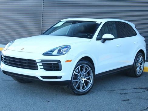 Certified 2022 Porsche Cayenne image 1