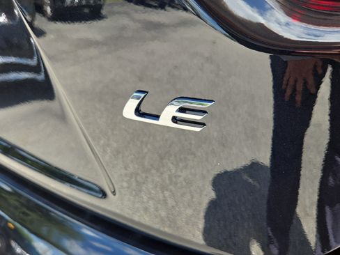 Used 2026 Toyota Corolla LE FWD image 17