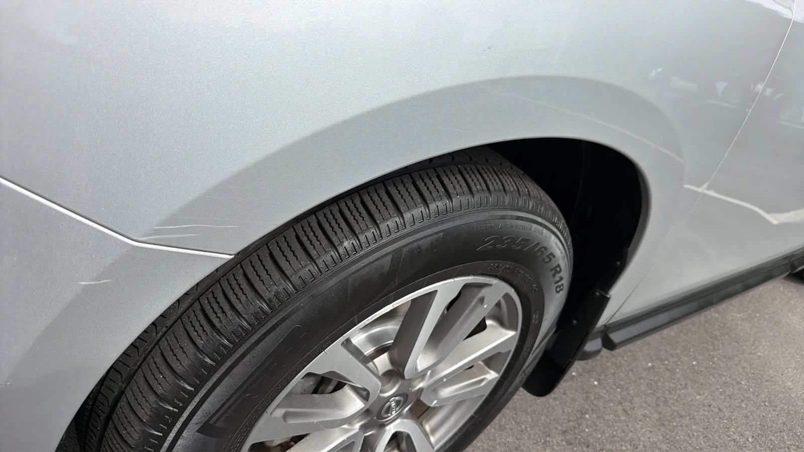 Used 2013 Nissan Pathfinder SV AWD/4WD image 10