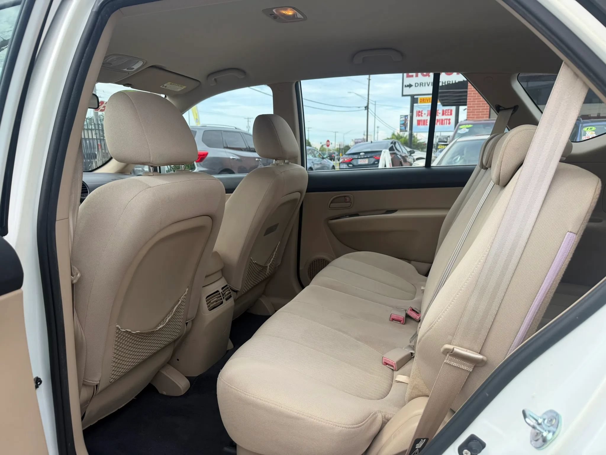 Used 2009 Kia Rondo LX FWD image 14