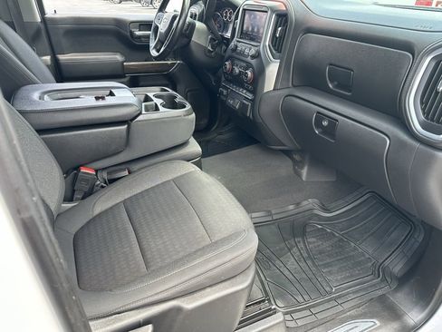 Used 2021 Chevrolet Silverado 1500 LT w/ Convenience Package II image 16