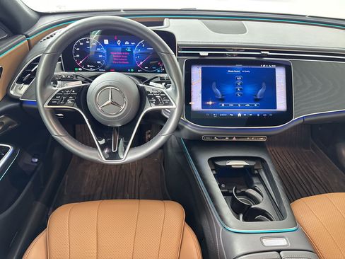 Used 2025 Mercedes-Benz E 450 4MATIC All-Terrain Wagon image 27