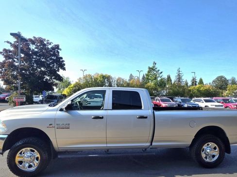 Used 2016 RAM 3500 Tradesman w/ Chrome Appearance Group AWD/4WD image 3