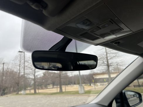 Used 2023 Volkswagen Tiguan S image 24