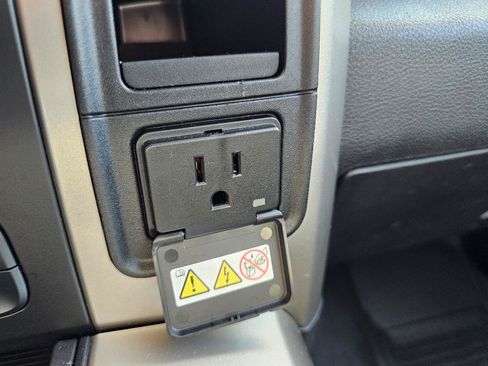 Used 2019 RAM 1500 Big Horn AWD/4WD image 67