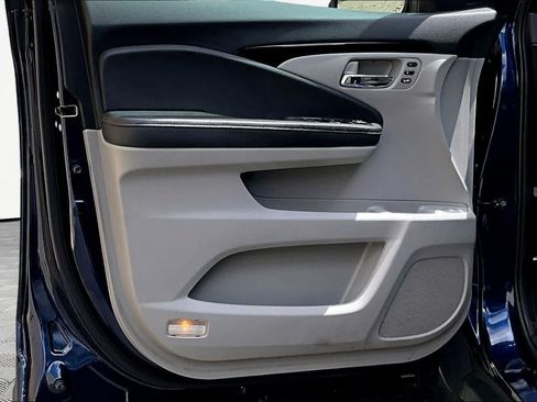 Used 2018 Honda Ridgeline RTL-E image 22