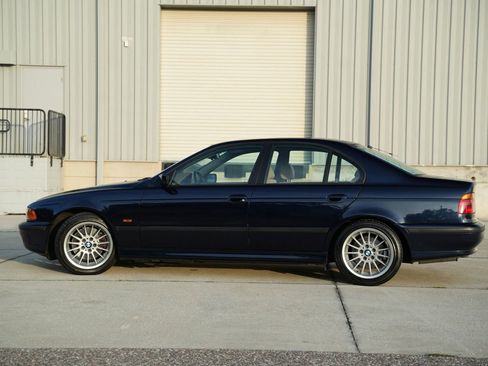 Used 1999 BMW 540i Sedan image 5