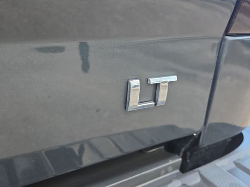 Used 2018 Chevrolet Silverado 1500 LT RWD image 39