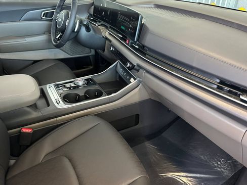 New 2026 Kia Carnival SX FWD image 16