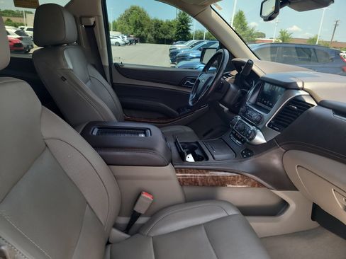 Used 2019 Chevrolet Tahoe Premier RWD image 28