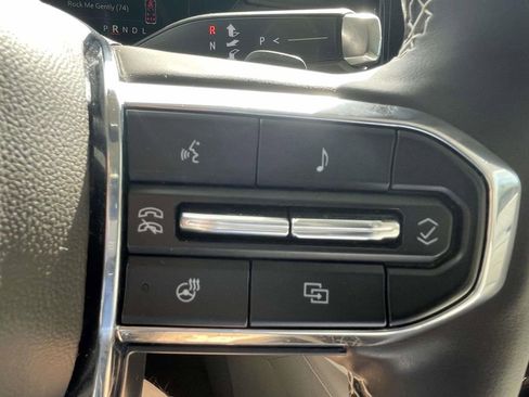 Used 2024 GMC Acadia Denali image 24