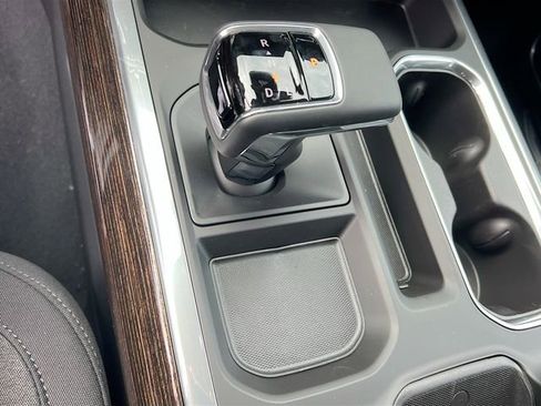 New 2026 GMC Sierra 1500 Elevation w/ Preferred Package image 12