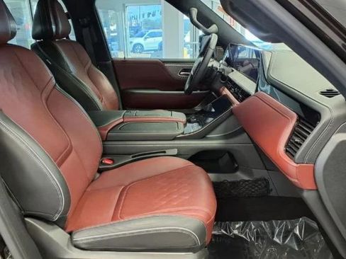 Certified 2025 INFINITI QX80 Autograph w/ Autograph Exterior Package image 8