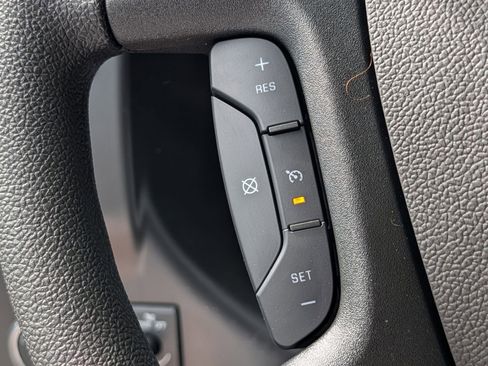 New 2026 Chevrolet Express 2500 RWD image 25