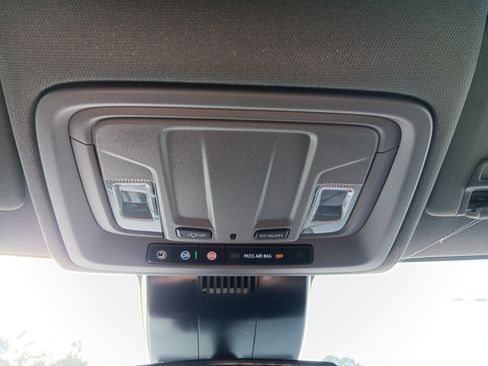 New 2026 GMC Sierra 1500 Elevation image 12