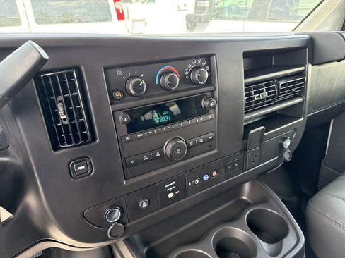 New 2025 Chevrolet Express 3500 LS image 14