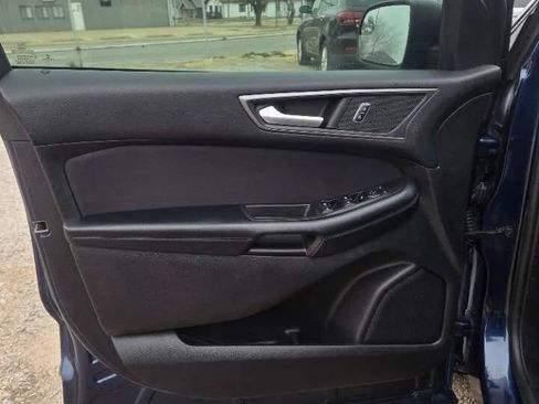 Used 2017 Ford Edge SE w/ Cargo Accessory Package FWD image 14
