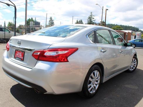 Used 2016 Nissan Altima 2.5 S w/ Power Driver Seat Package FWD image 7