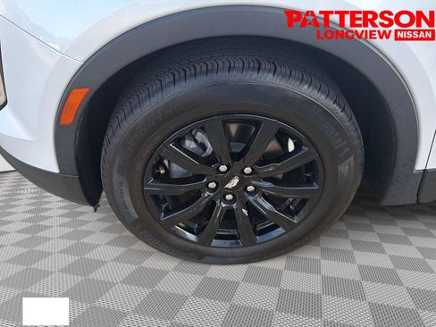 Used 2021 Cadillac XT4 Premium Luxury w/ Cold Weather Package FWD image 24