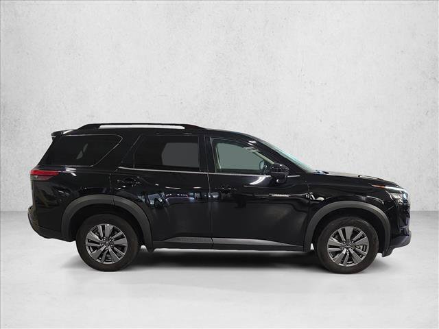 Used 2025 Nissan Pathfinder SV AWD/4WD image 4